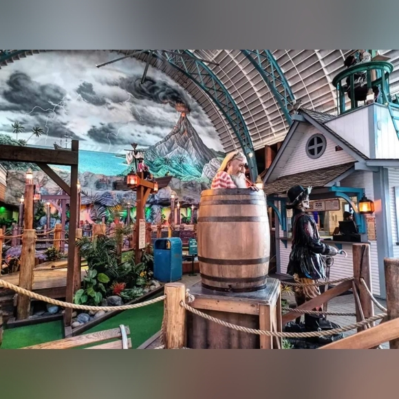 Meet the Posher - Picture 10 of 16